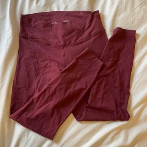 Brand New Old Navy Active High-Rise Leggings